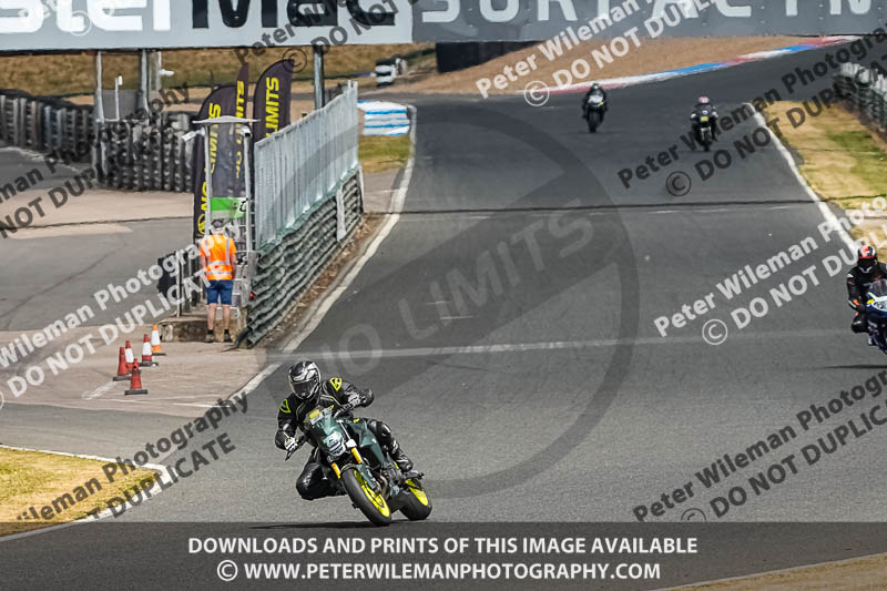 enduro digital images;event digital images;eventdigitalimages;mallory park;mallory park photographs;mallory park trackday;mallory park trackday photographs;no limits trackdays;peter wileman photography;racing digital images;trackday digital images;trackday photos